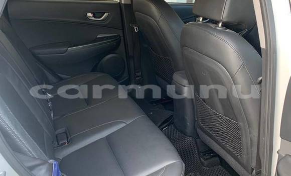 Acheter Occasion Voiture Hyundai Kona Blanc à Brazzaville, Commune de Brazzaville Acheter Occasion Voiture Hyundai Kona Blanc à Brazzaville, Commune de Brazzaville