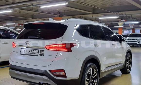 Acheter Occasion Voiture Hyundai Santa Fe Blanc à Brazzaville, Commune de Brazzaville Acheter Occasion Voiture Hyundai Santa Fe Blanc à Brazzaville, Commune de Brazzaville