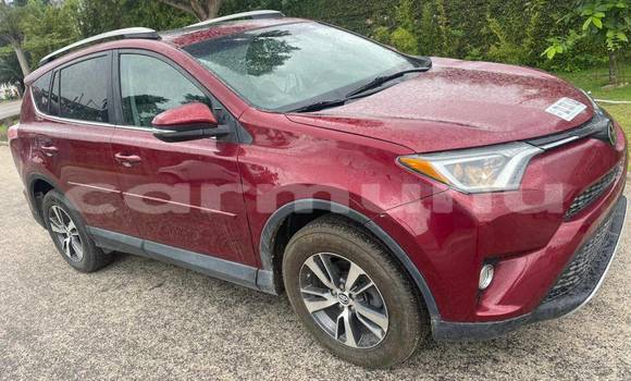 Acheter Occasion Voiture Toyota RAV4 Rouge à Brazzaville, Commune de Brazzaville Acheter Occasion Voiture Toyota RAV4 Rouge à Brazzaville, Commune de Brazzaville