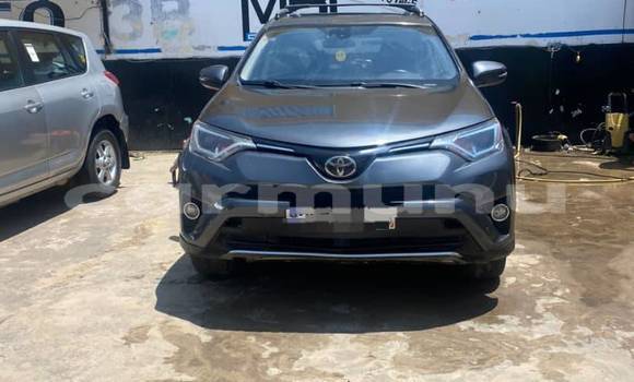 Acheter Occasion Voiture Toyota RAV4 Noir à Brazzaville, Commune de Brazzaville Acheter Occasion Voiture Toyota RAV4 Noir à Brazzaville, Commune de Brazzaville