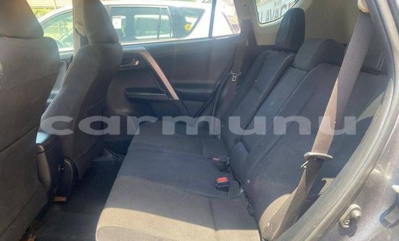 Acheter Occasion Voiture Toyota RAV4 Noir à Brazzaville, Commune de Brazzaville Acheter Occasion Voiture Toyota RAV4 Noir à Brazzaville, Commune de Brazzaville