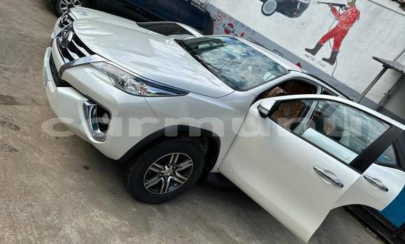 Acheter Occasion Voiture Toyota Fortuner Blanc à Impfondo, Likouala Acheter Occasion Voiture Toyota Fortuner Blanc à Impfondo, Likouala