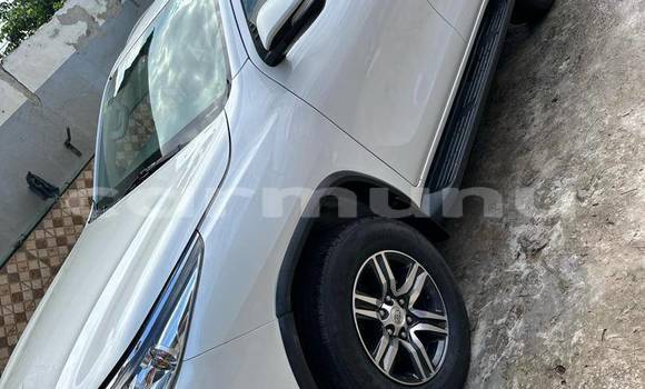 Acheter Occasion Voiture Toyota Fortuner Blanc à Impfondo, Likouala Acheter Occasion Voiture Toyota Fortuner Blanc à Impfondo, Likouala