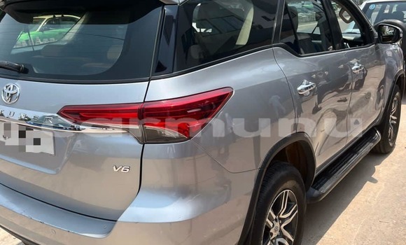 Acheter Occasion Voiture Toyota Fortuner Autre à Brazzaville, Commune de Brazzaville Acheter Occasion Voiture Toyota Fortuner Autre à Brazzaville, Commune de Brazzaville