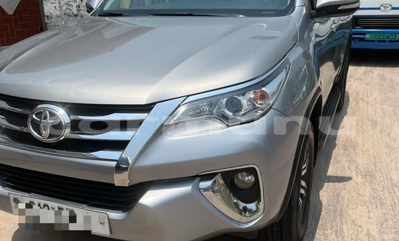 Acheter Occasion Voiture Toyota Fortuner Autre à Brazzaville, Commune de Brazzaville Acheter Occasion Voiture Toyota Fortuner Autre à Brazzaville, Commune de Brazzaville