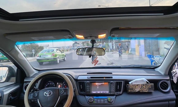 Acheter Occasion Voiture Toyota RAV4 Noir à Brazzaville, Commune de Brazzaville Acheter Occasion Voiture Toyota RAV4 Noir à Brazzaville, Commune de Brazzaville