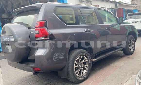 Acheter Occasion Voiture Toyota Prado Noir à Brazzaville, Commune de Brazzaville Acheter Occasion Voiture Toyota Prado Noir à Brazzaville, Commune de Brazzaville