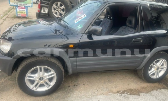 Acheter Occasion Voiture Toyota RAV4 Noir à Brazzaville, Commune de Brazzaville Acheter Occasion Voiture Toyota RAV4 Noir à Brazzaville, Commune de Brazzaville