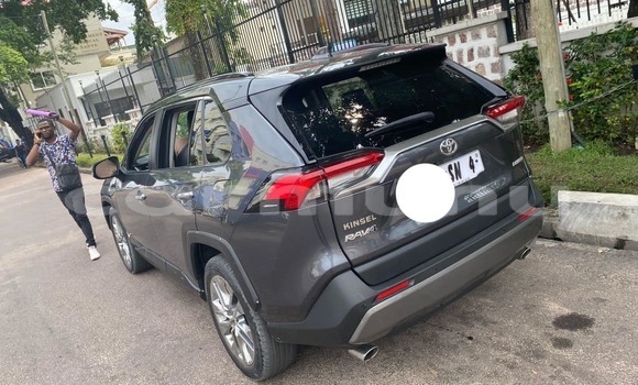 Acheter Occasion Voiture Toyota RAV4 Autre à Brazzaville, Commune de Brazzaville Acheter Occasion Voiture Toyota RAV4 Autre à Brazzaville, Commune de Brazzaville