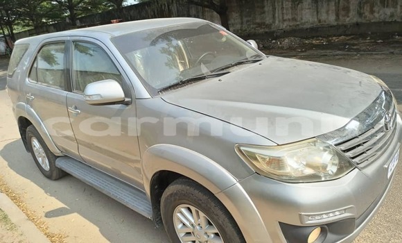Acheter Occasion Voiture Toyota Fortuner Autre à Brazzaville, Commune de Brazzaville Acheter Occasion Voiture Toyota Fortuner Autre à Brazzaville, Commune de Brazzaville