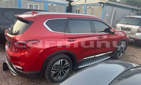 Acheter Occasion Voiture Hyundai Santa Fe Rouge à Brazzaville, Commune de Brazzaville Acheter Occasion Voiture Hyundai Santa Fe Rouge à Brazzaville, Commune de Brazzaville