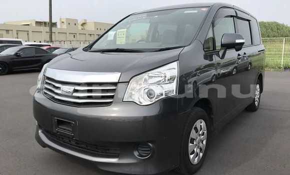 Acheter Occasion Voiture Toyota Noah Autre à Import - Dubai, Région de la Bouenza Acheter Occasion Voiture Toyota Noah Autre à Import - Dubai, Région de la Bouenza
