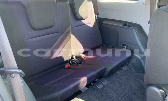 Acheter Occasion Voiture Toyota Wish Blanc à Import - Dubai, Région de la Bouenza Acheter Occasion Voiture Toyota Wish Blanc à Import - Dubai, Région de la Bouenza