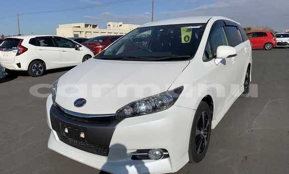 Acheter Occasion Voiture Toyota Wish Blanc à Import - Dubai, Région de la Bouenza Acheter Occasion Voiture Toyota Wish Blanc à Import - Dubai, Région de la Bouenza