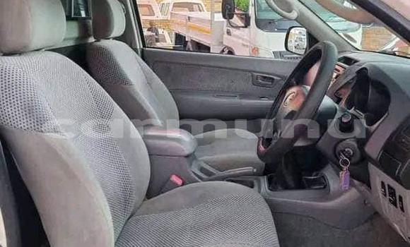 Acheter Occasion Voiture Toyota Hilux Blanc à Import - Dubai, Région de la Bouenza Acheter Occasion Voiture Toyota Hilux Blanc à Import - Dubai, Région de la Bouenza