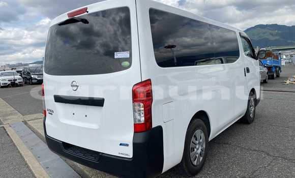 Acheter Occasion Voiture Nissan NV350 Caravan Blanc à Import - Dubai, Région de la Bouenza Acheter Occasion Voiture Nissan NV350 Caravan Blanc à Import - Dubai, Région de la Bouenza