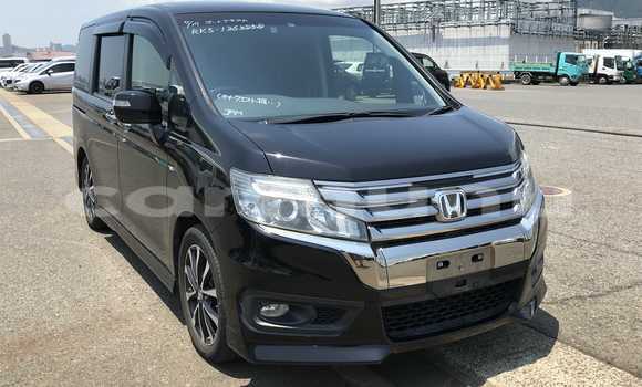 Acheter Occasion Voiture Honda Stream Noir à Import - Dubai, Région de la Bouenza Acheter Occasion Voiture Honda Stream Noir à Import - Dubai, Région de la Bouenza