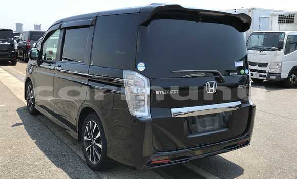 Acheter Occasion Voiture Honda Stream Noir à Import - Dubai, Région de la Bouenza Acheter Occasion Voiture Honda Stream Noir à Import - Dubai, Région de la Bouenza