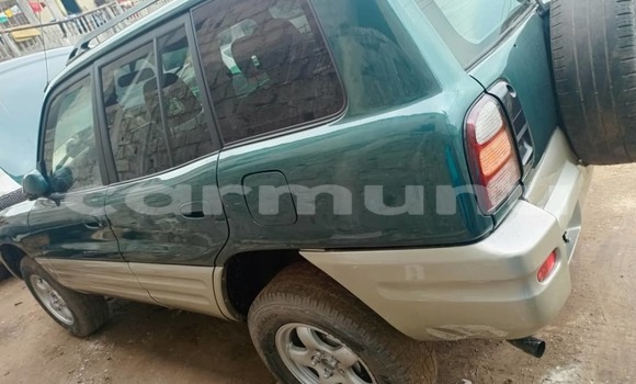 Acheter Occasion Voiture Toyota RAV4 Vert à Brazzaville, Commune de Brazzaville Acheter Occasion Voiture Toyota RAV4 Vert à Brazzaville, Commune de Brazzaville