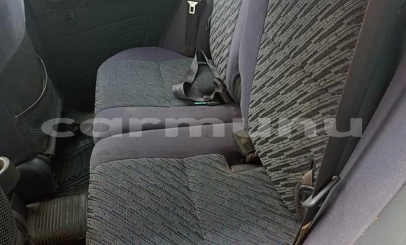 Acheter Occasion Voiture Toyota RAV4 Vert à Brazzaville, Commune de Brazzaville Acheter Occasion Voiture Toyota RAV4 Vert à Brazzaville, Commune de Brazzaville