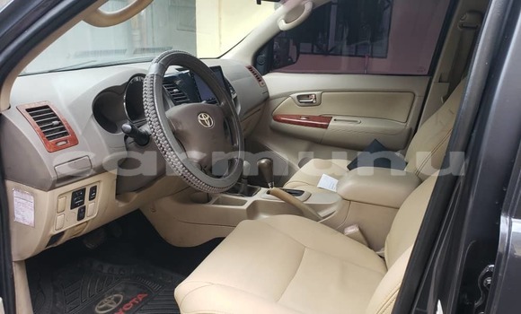 Acheter Occasion Voiture Toyota Fortuner Noir à Brazzaville, Commune de Brazzaville Acheter Occasion Voiture Toyota Fortuner Noir à Brazzaville, Commune de Brazzaville