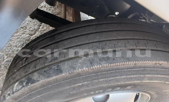 Acheter Occasion Utilitaire Nissan UD Blanc à Import - Dubai, Région de la Bouenza Acheter Occasion Utilitaire Nissan UD Blanc à Import - Dubai, Région de la Bouenza