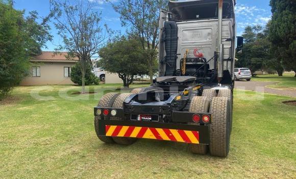 Buy Used Volvo F4 Other Truck in Import - Dubai in Region of Bouenza Buy Used Volvo F4 Other Truck in Import - Dubai in Region of Bouenza