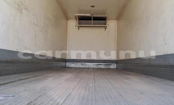 Acheter Occasion Utilitaire Nissan UD Blanc à Import - Dubai, Région de la Bouenza Acheter Occasion Utilitaire Nissan UD Blanc à Import - Dubai, Région de la Bouenza