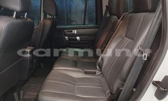 Acheter Occasion Voiture Land Rover Discovery Sport Blanc à Import - Dubai, Région de la Bouenza Acheter Occasion Voiture Land Rover Discovery Sport Blanc à Import - Dubai, Région de la Bouenza