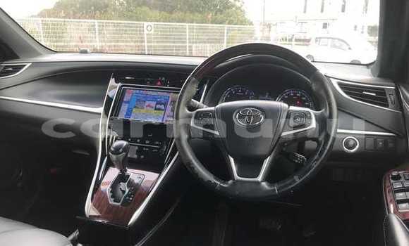 Acheter Occasion Voiture Toyota Harrier Noir à Import - Dubai, Région de la Bouenza Acheter Occasion Voiture Toyota Harrier Noir à Import - Dubai, Région de la Bouenza