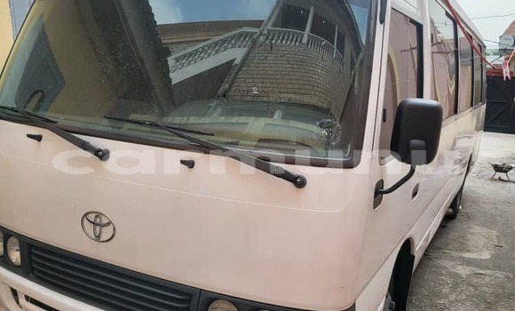 Acheter Occasion Voiture Toyota Coaster Blanc à Brazzaville, Commune de Brazzaville Acheter Occasion Voiture Toyota Coaster Blanc à Brazzaville, Commune de Brazzaville