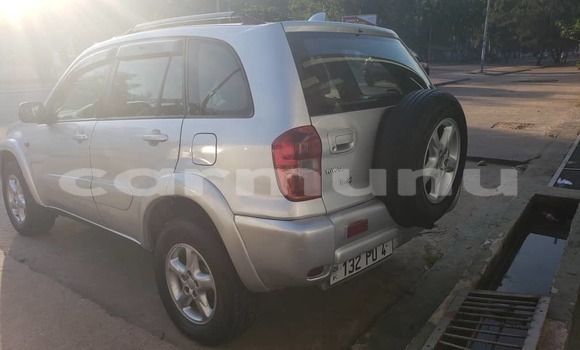 Acheter Occasion Voiture Toyota RAV4 Gris à Brazzaville, Commune de Brazzaville Acheter Occasion Voiture Toyota RAV4 Gris à Brazzaville, Commune de Brazzaville
