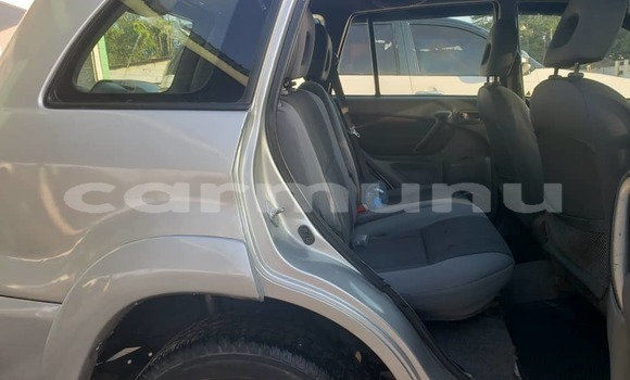 Acheter Occasion Voiture Toyota RAV4 Gris à Brazzaville, Commune de Brazzaville Acheter Occasion Voiture Toyota RAV4 Gris à Brazzaville, Commune de Brazzaville