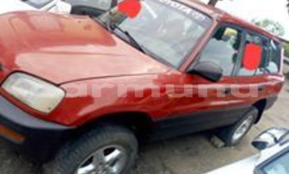 Acheter Occasion Voiture Toyota RAV4 Rouge à Brazzaville, Commune de Brazzaville Acheter Occasion Voiture Toyota RAV4 Rouge à Brazzaville, Commune de Brazzaville