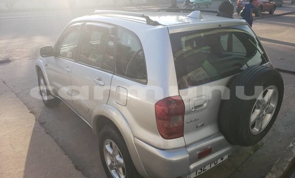Acheter Occasion Voiture Toyota RAV4 Gris à Brazzaville, Commune de Brazzaville Acheter Occasion Voiture Toyota RAV4 Gris à Brazzaville, Commune de Brazzaville
