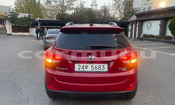 Acheter Occasion Voiture Hyundai Tucson Rouge à Brazzaville, Commune de Brazzaville Acheter Occasion Voiture Hyundai Tucson Rouge à Brazzaville, Commune de Brazzaville