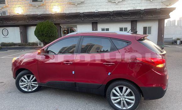 Acheter Occasion Voiture Hyundai Tucson Rouge à Brazzaville, Commune de Brazzaville Acheter Occasion Voiture Hyundai Tucson Rouge à Brazzaville, Commune de Brazzaville