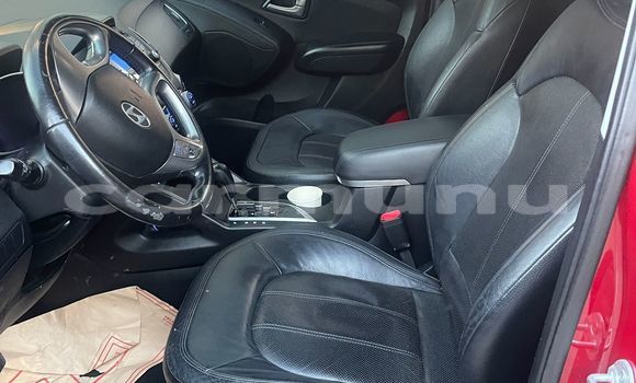 Acheter Occasion Voiture Hyundai Tucson Rouge à Brazzaville, Commune de Brazzaville Acheter Occasion Voiture Hyundai Tucson Rouge à Brazzaville, Commune de Brazzaville