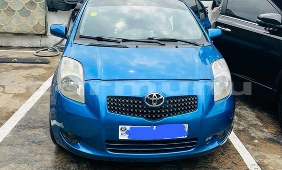 Acheter Occasion Voiture Toyota Yaris Bleu à Brazzaville, Commune de Brazzaville Acheter Occasion Voiture Toyota Yaris Bleu à Brazzaville, Commune de Brazzaville