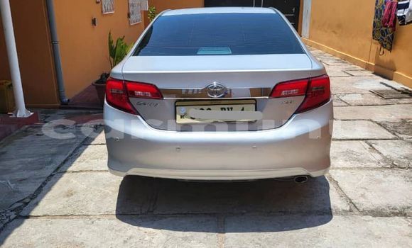 Acheter Occasion Voiture Toyota Camry Gris à Brazzaville, Commune de Brazzaville Acheter Occasion Voiture Toyota Camry Gris à Brazzaville, Commune de Brazzaville