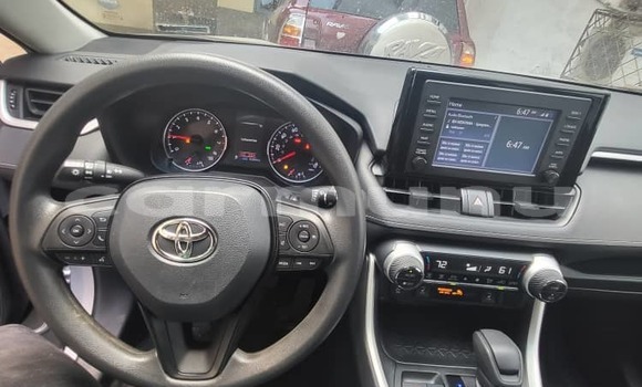 Acheter Occasion Voiture Toyota RAV4 Gris à Brazzaville, Commune de Brazzaville Acheter Occasion Voiture Toyota RAV4 Gris à Brazzaville, Commune de Brazzaville