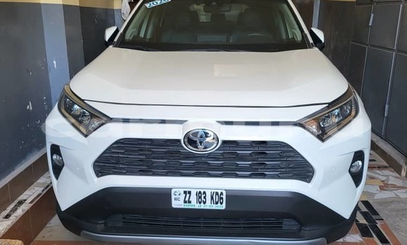 Acheter Occasion Voiture Toyota RAV4 Blanc à Brazzaville, Commune de Brazzaville Acheter Occasion Voiture Toyota RAV4 Blanc à Brazzaville, Commune de Brazzaville
