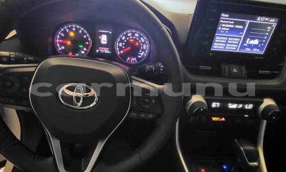 Acheter Occasion Voiture Toyota RAV4 Blanc à Brazzaville, Commune de Brazzaville Acheter Occasion Voiture Toyota RAV4 Blanc à Brazzaville, Commune de Brazzaville