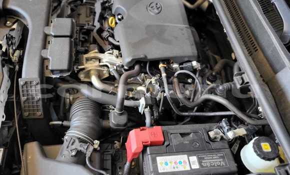 Acheter Occasion Voiture Toyota RAV4 Blanc à Brazzaville, Commune de Brazzaville Acheter Occasion Voiture Toyota RAV4 Blanc à Brazzaville, Commune de Brazzaville