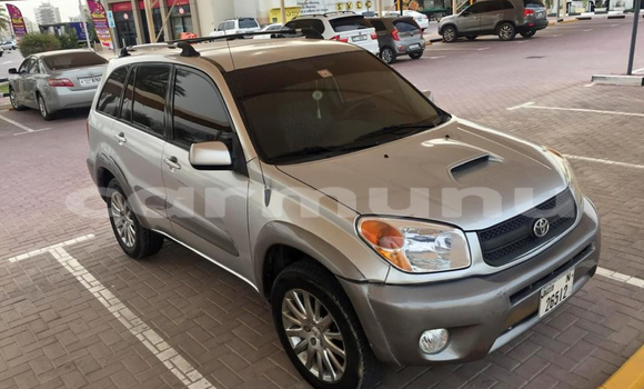 Buy Used Toyota RAV4 White Car in Brazzaville in Municipality of Brazzaville Buy Used Toyota RAV4 White Car in Brazzaville in Municipality of Brazzaville