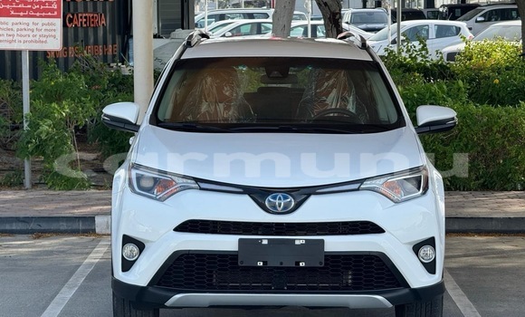 Acheter Occasion Voiture Toyota RAV4 Blanc à Pointe–Noire, Région du Kouilou Acheter Occasion Voiture Toyota RAV4 Blanc à Pointe–Noire, Région du Kouilou