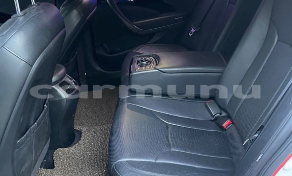 Acheter Occasion Voiture Hyundai Grandeur Blanc à Brazzaville, Commune de Brazzaville Acheter Occasion Voiture Hyundai Grandeur Blanc à Brazzaville, Commune de Brazzaville