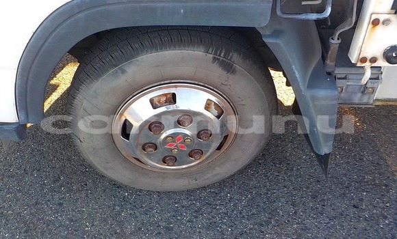 Buy Used Mitsubishi Van White Truck in Import - Dubai in Region of Bouenza Buy Used Mitsubishi Van White Truck in Import - Dubai in Region of Bouenza