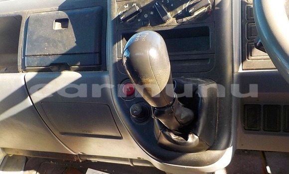 Buy Used Mitsubishi Van White Truck in Import - Dubai in Region of Bouenza Buy Used Mitsubishi Van White Truck in Import - Dubai in Region of Bouenza