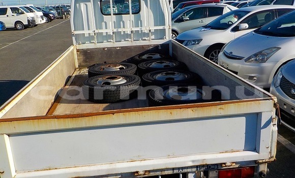 Buy Used Mitsubishi Van White Truck in Import - Dubai in Region of Bouenza Buy Used Mitsubishi Van White Truck in Import - Dubai in Region of Bouenza